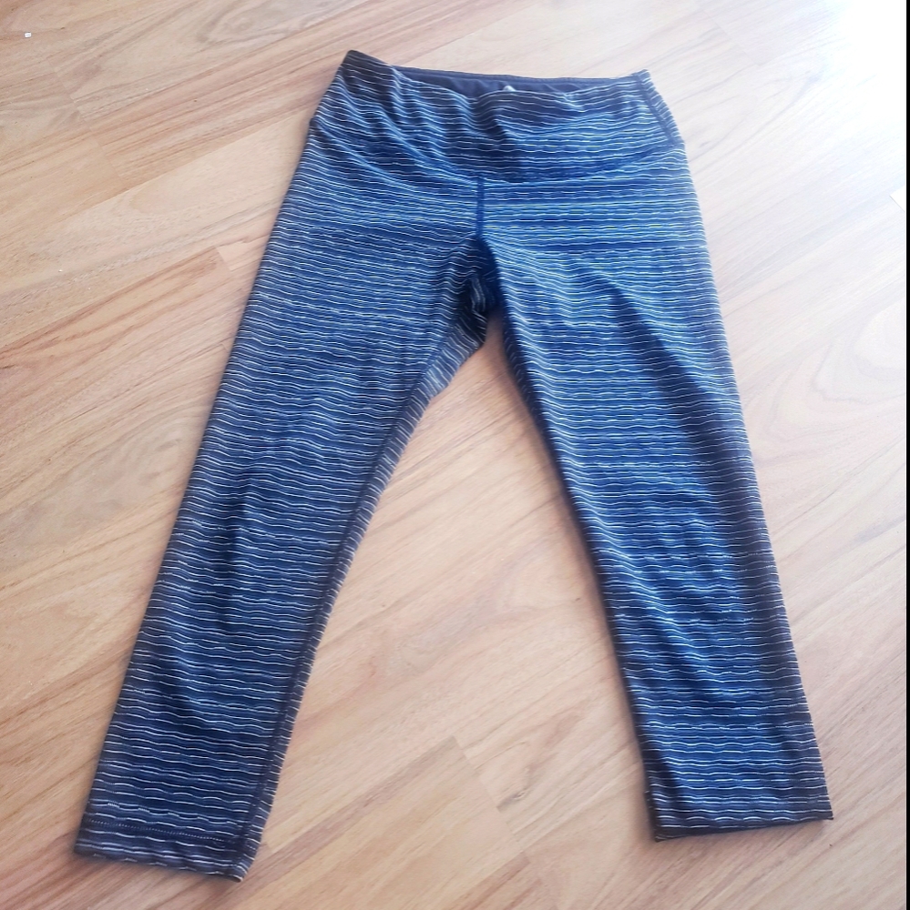 🔥3/$25🔥 90 Degree | Striped Yoga pants  - size small